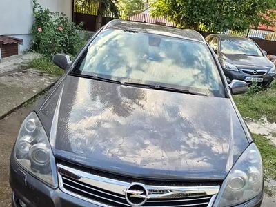 Utilizat 2009 Opel Astra Break | 2.000 EUR (Preț OK)