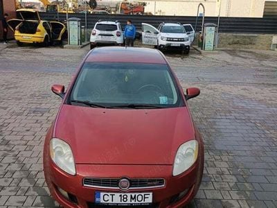 Second-hand Fiat Bravo 165 CP (121 kW) 2009 Rosu Hatchback