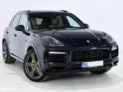 Second-hand Porsche Cayenne 440 CP (323 kW) 2022 Culoarealbastru SUV