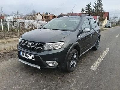 Second-hand Dacia Sandero Stepway 90 CP (66 kW) 2018 Gri Hatchback