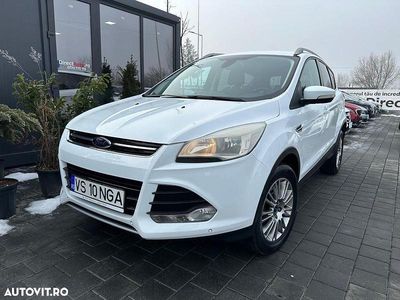 Second-hand Ford Kuga 140 CP (102 kW) 2013 Culoarealb SUV
