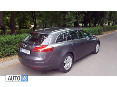 Second-hand Opel Insignia 110 CP (80 kW) 2010 Gri Break