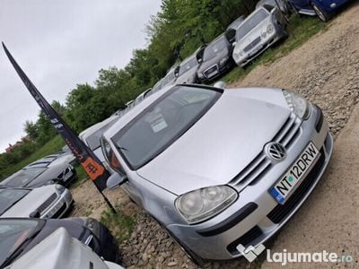 VW Golf V
