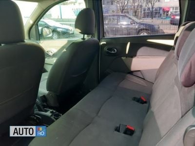 Second-hand Dacia Lodgy 98 CP (72 kW) 2012 Gri Monovolum