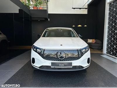 Mercedes EQA250+