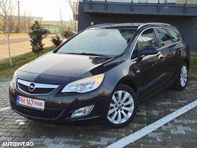 Second-hand Opel Astra Cosmo 100 CP (73 kW) 2012 Culoarenegru Break