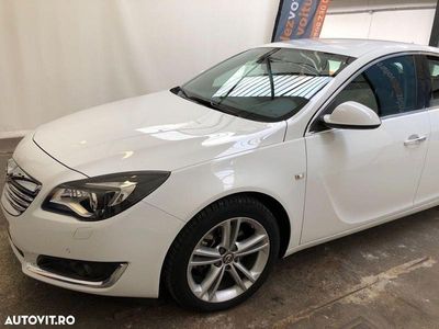 Second-hand Opel Insignia 163 CP (119 kW) 2013 Culoarealb Berlinǎ