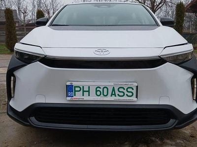 Second-hand Toyota bZ4X 150 kW (204 CP) 2023 Culoarealb SUV