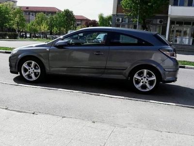 Opel Astra GTC