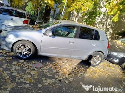 Gri Utilizat 2007 VW Golf V Goal Hatchback | 2.700 EUR
