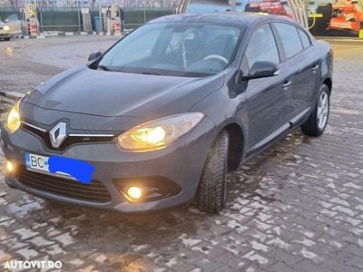 Second-hand Renault Fluence Dynamique 110 CP (80 kW) 2014 Culoarealbastru Berlinǎ