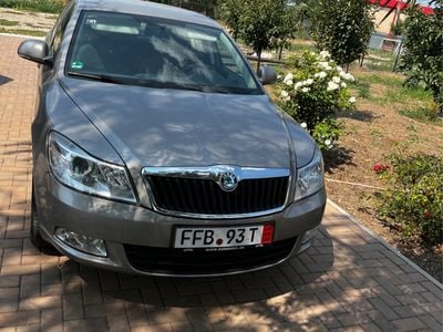 Second-hand Skoda Octavia 105 CP (77 kW) 2012 Auriu Berlinǎ