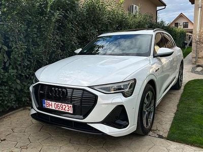 Culoarealb Utilizat 2019 Audi e-tron S-Line SUV | 23.750 EUR