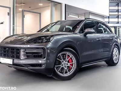 Culoaregri Second-hand 2024 Porsche Cayenne S SUV | 72.500 EUR (Preț OK)