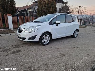 Culoarealb Utilizat 2012 Opel Meriva Active Monovolum | 3.200 EUR