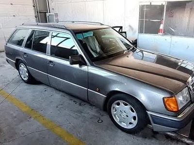 Utilizat 1990 Mercedes 230 Break | 6.790 EUR