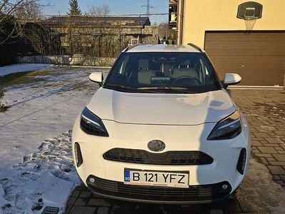 Culoarealb Utilizat 2024 Toyota Yaris Cross SUV | 25.999 EUR