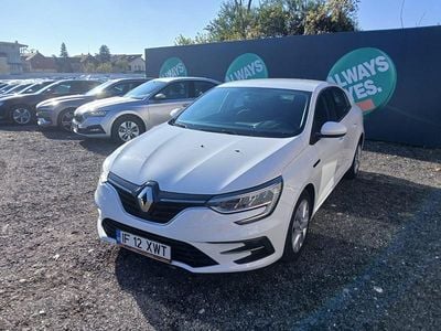 Second-hand Renault Mégane IV Zen 140 CP (102 kW) 2021 Alb Hatchback
