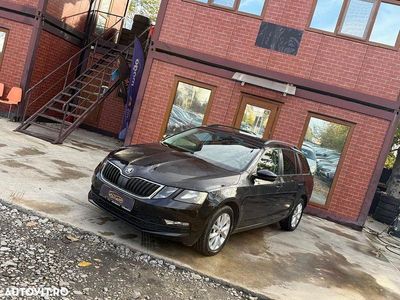 Culoarenegru Utilizat 2018 Skoda Octavia Break | 7.999 EUR (Preț OK)