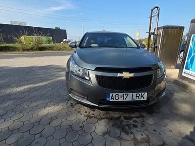Second-hand Chevrolet Cruze 113 CP (83 kW) 2010 Gri Berlinǎ