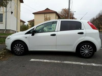 Second-hand Fiat Grande Punto 75 CP (55 kW) 2010 Alb Hatchback