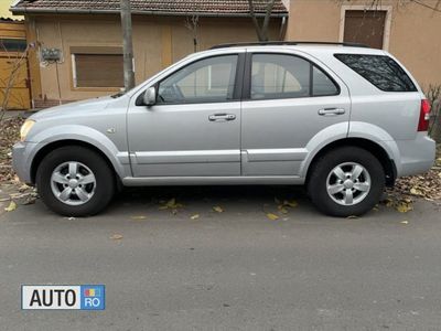 Second-hand Kia Sorento 141 CP (103 kW) 2005 Argintiu SUV
