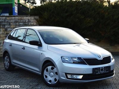 Second-hand Skoda Rapid 86 CP (63 kW) 2014 Culoareargint Hatchback