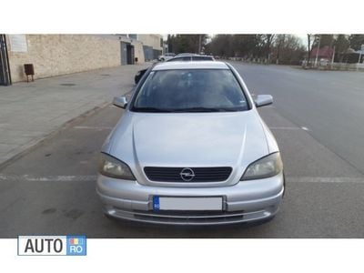 Second-hand Opel Astra 65 CP (47 kW) 2000 Gri Hatchback