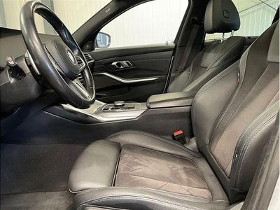 Second-hand BMW 320 Comfort Edition 190 CP (139 kW) 2023 Brooklyn grey metallic metalizat