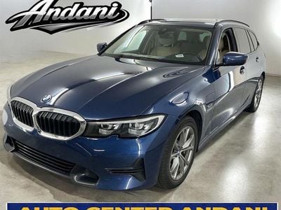 Second-hand BMW 330e Luxury Line 292 CP (214 kW) 2021 Culoarealbastru Break