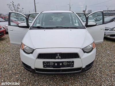 Culoarealb Second-hand 2011 Mitsubishi Colt | 3.390 EUR