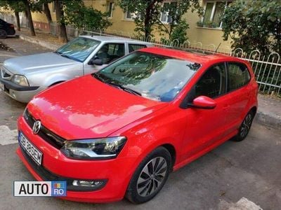 Rosu Utilizat 2014 VW Polo Hatchback | 4.700 EUR (Preț bun)