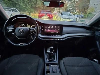 Negru Utilizat 2021 Skoda Octavia Break | 14.250 EUR (Preț bun)