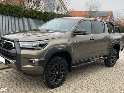 Second-hand Toyota HiLux Edition 204 CP (150 kW) 2021 Culoareverde Pickup