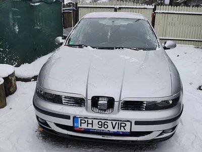 Gri Utilizat 2003 Seat Leon Hatchback | 1.000 EUR