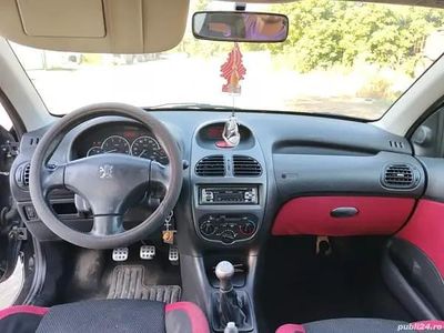 Negru Utilizat 2006 Peugeot 206 Berlinǎ | 7.500 EUR