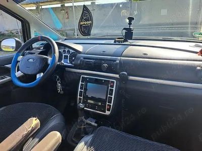 Second-hand Ford Galaxy 131 CP (96 kW) 2005 Negru Monovolum