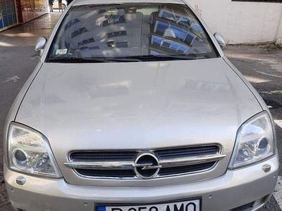 Culoareargint Utilizat 2005 Opel Vectra Comfort Berlinǎ | 2.200 EUR (Preț OK)