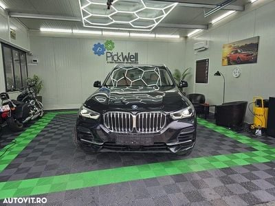 Culoarenegru Second-hand 2022 BMW X5 xLine SUV | 52.450 EUR (Preț bun)