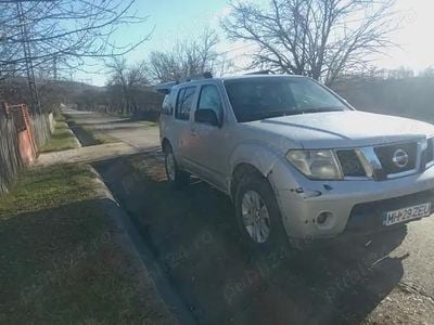 Utilizat 2006 Nissan Pathfinder SUV | 2.700 EUR (Preț bun)