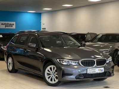 Second-hand BMW 320 Advantage 163 CP (119 kW) 2022
