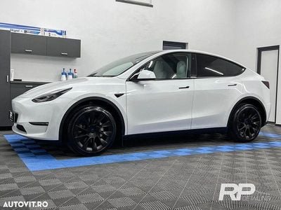 Second-hand Tesla Model Y 378 kW (514 CP) 2021 Culoarealb SUV