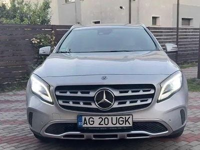 Mercedes GLA220