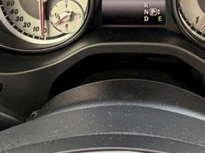 Second-hand Mercedes GLA220 170 CP (125 kW) 2015 Culoaremaro SUV