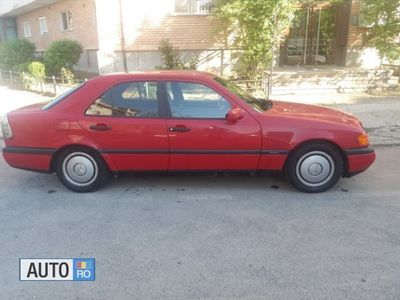 Second-hand Mercedes C180 115 CP (84 kW) 1993 Rosu Berlinǎ