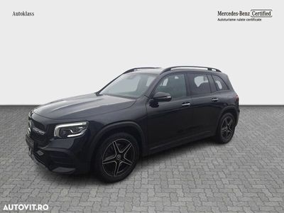 Mercedes GLB220