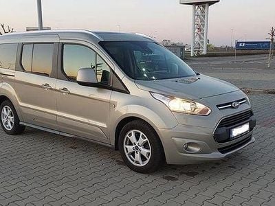 Culoarebej Utilizat 2015 Ford Tourneo Monovolum | 9.500 EUR