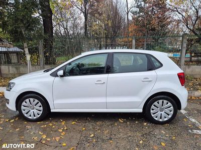 Second-hand VW Polo Comfortline 75 CP (55 kW) 2013 Culoarealb Hatchback