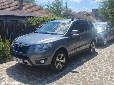 Culoaregri Second-hand 2011 Hyundai Santa Fe Style SUV | 8.200 EUR (Scump)