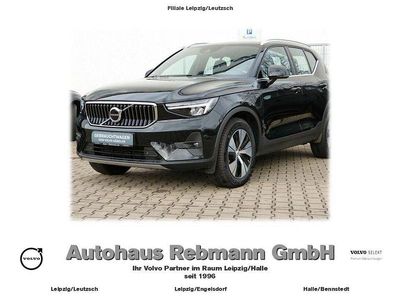 Negru Second-hand 2022 Volvo XC40 Core SUV | 34.956 EUR (Puțin scump)
